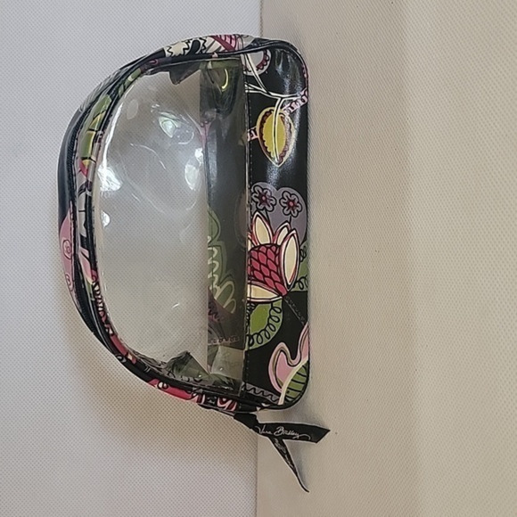 VERA BRADLEY VINYL COSMETIC BAG‎ - Picture 1 of 6